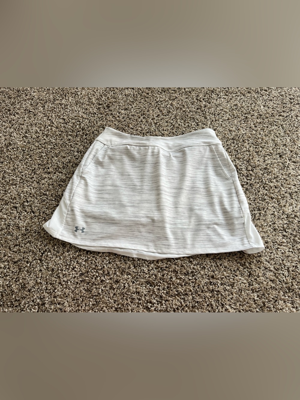 Under Armour White Women’s Performance Skort with Heathered Texture